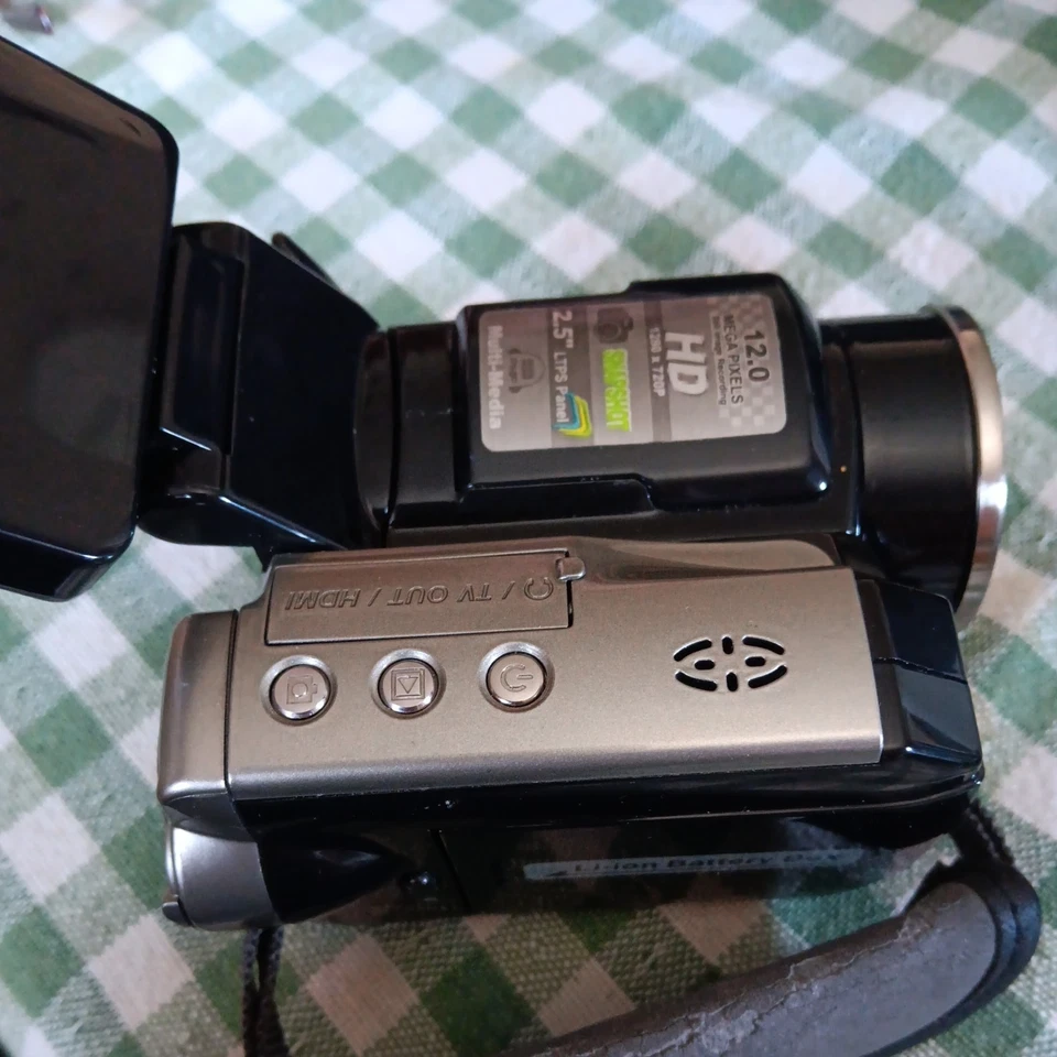 Mitsuba HDC-505 Black 16MP Multi-Media Video Camcorder With 2.5" LTPS Planel - Image 4 of 4
