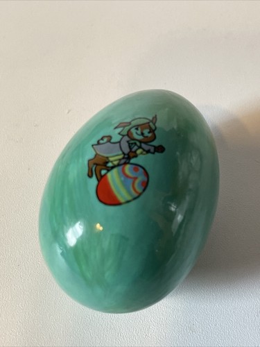 Vintage Easter Egg Green Ceramic Bunny Design - Picture 4 of 6