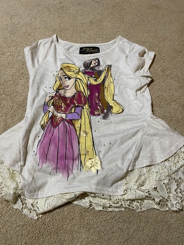 Disney Fairytale Mother Gothel and Rapunzel Women's Shirt Small Never worn
