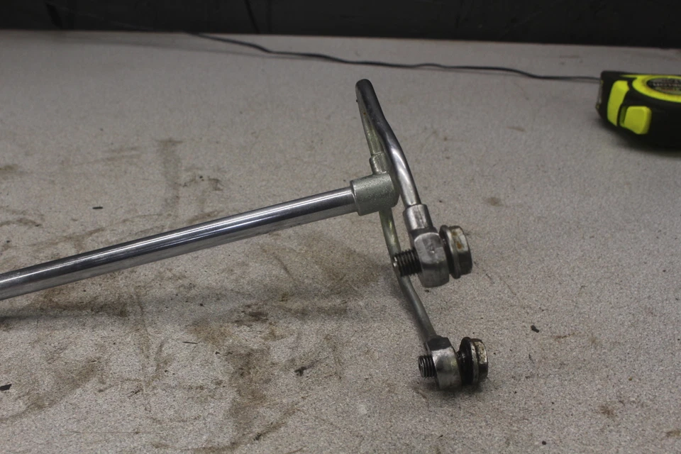 Yamaha TX650 XS650 XS2 1973 extremo superior culata torre de aceite línea R10-0828.ff Foto 3 de 4