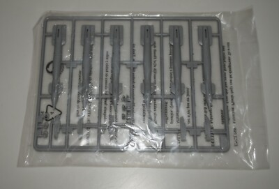 TRUMPETER AV-8B N/A HARRIER II 02285  PARTS  SPRUE WNx2-GBU-12 BOMB 1/32