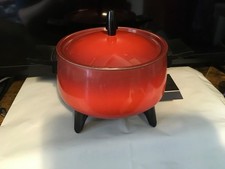 Wards Signature Fondue electric pot 7x3 tall with feet 5" tall works great