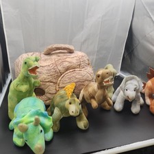 FAO Schwarz Mountain Rock  cave plush carrier with 7 Plush dinosaurs Toys R Us