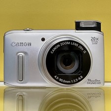 Canon PowerShot SX240 HS 12.1 MP Digital Camera 20x Optical Zoom Stylish Silver