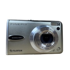 Fujifilm Finepix F30 6.3MP Digital Camera Bundle Silver w/ Charger  Battery EUC