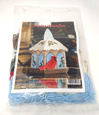 Mary Maxim Winter Cardinal Tissue Box Cover 21595 Plastic Canvas Needlepoint
