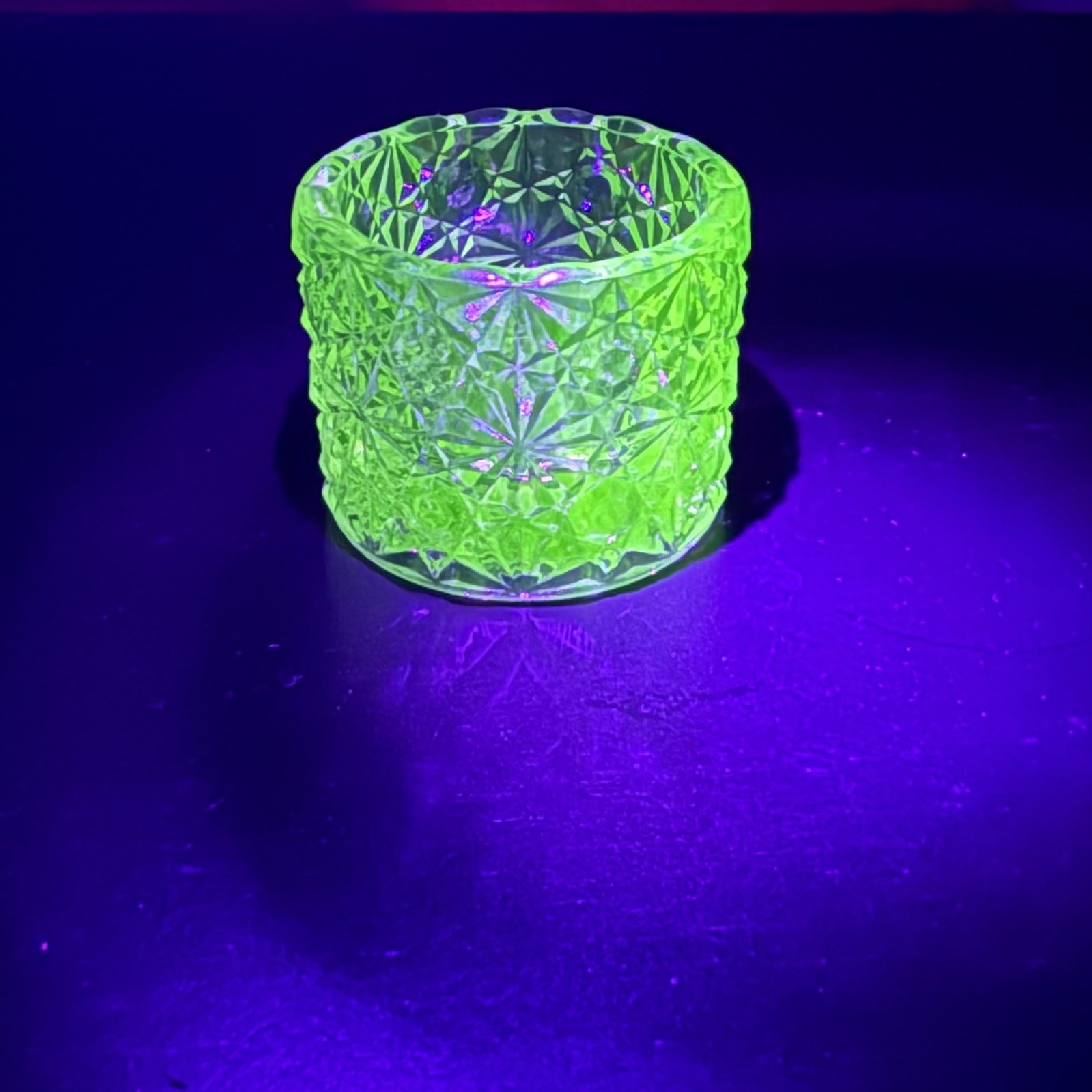 RARE DEGENHART GREEN URANIUM DAISY BUTTON SALT CELLAR NO CHIPS ORIGINAL