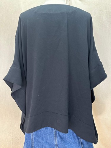 NWT - TRINA TURK black Oversized Split Neck Chiyo Top Poncho Blouse - XS / S - Picture 3 of 5