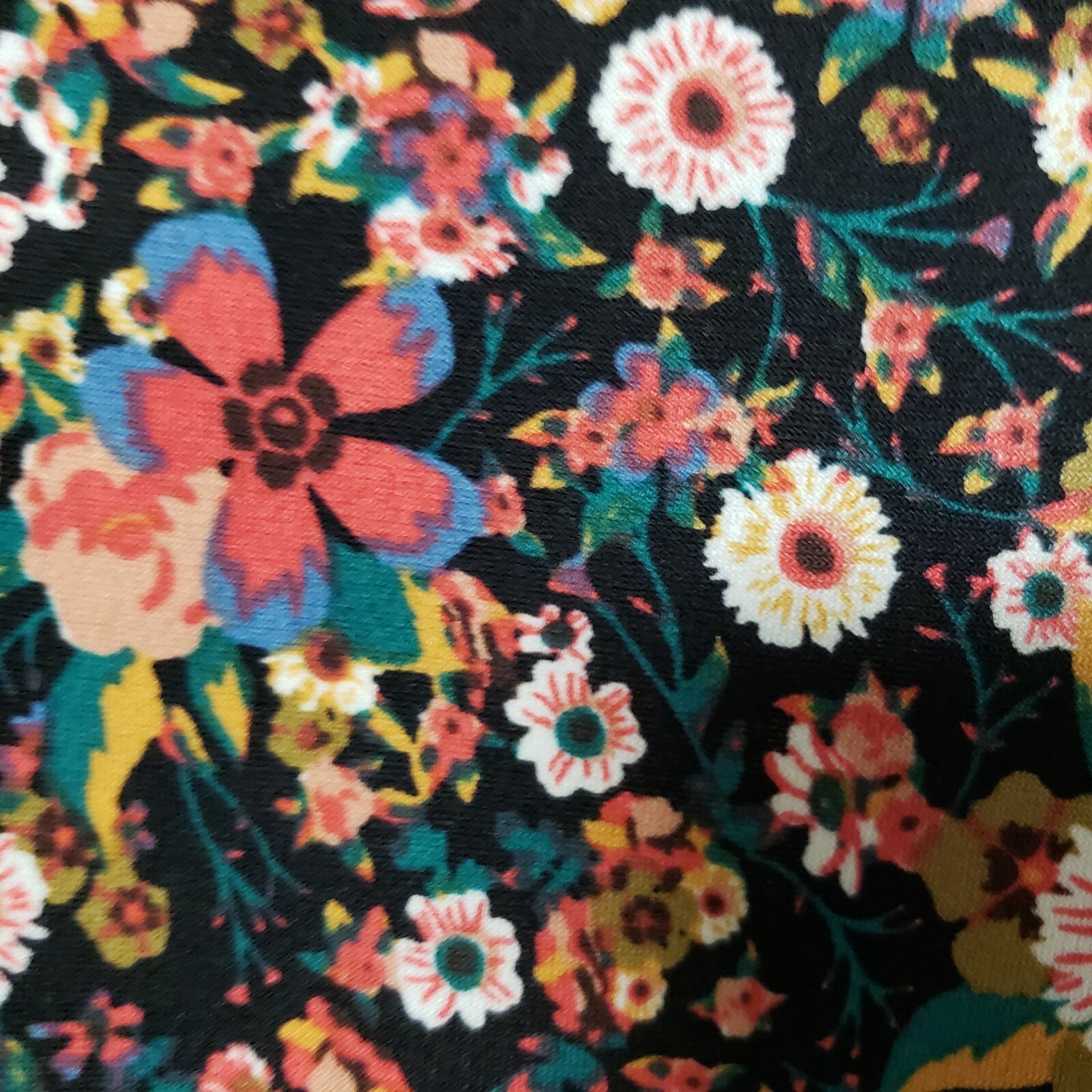 BCBGeneration Black Multicolor Allover Floral Pri… - image 12