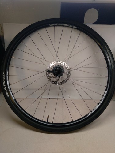 Bontrager at-750 front wheel/tire disc 