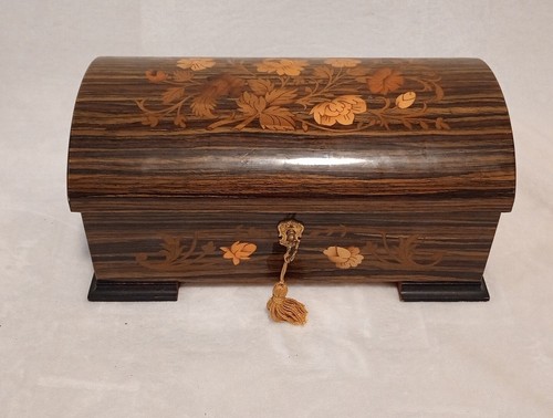 Swiss Reuge Jewelry Box WITH KEY "Love Is a Many Splendored Thing" Vintage - Picture 10 of 10