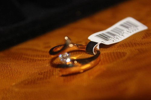 R.S. Covenant Ring Style # 7 New With Tags, Size 7 cubic zirconia dolphin - Picture 2 of 3