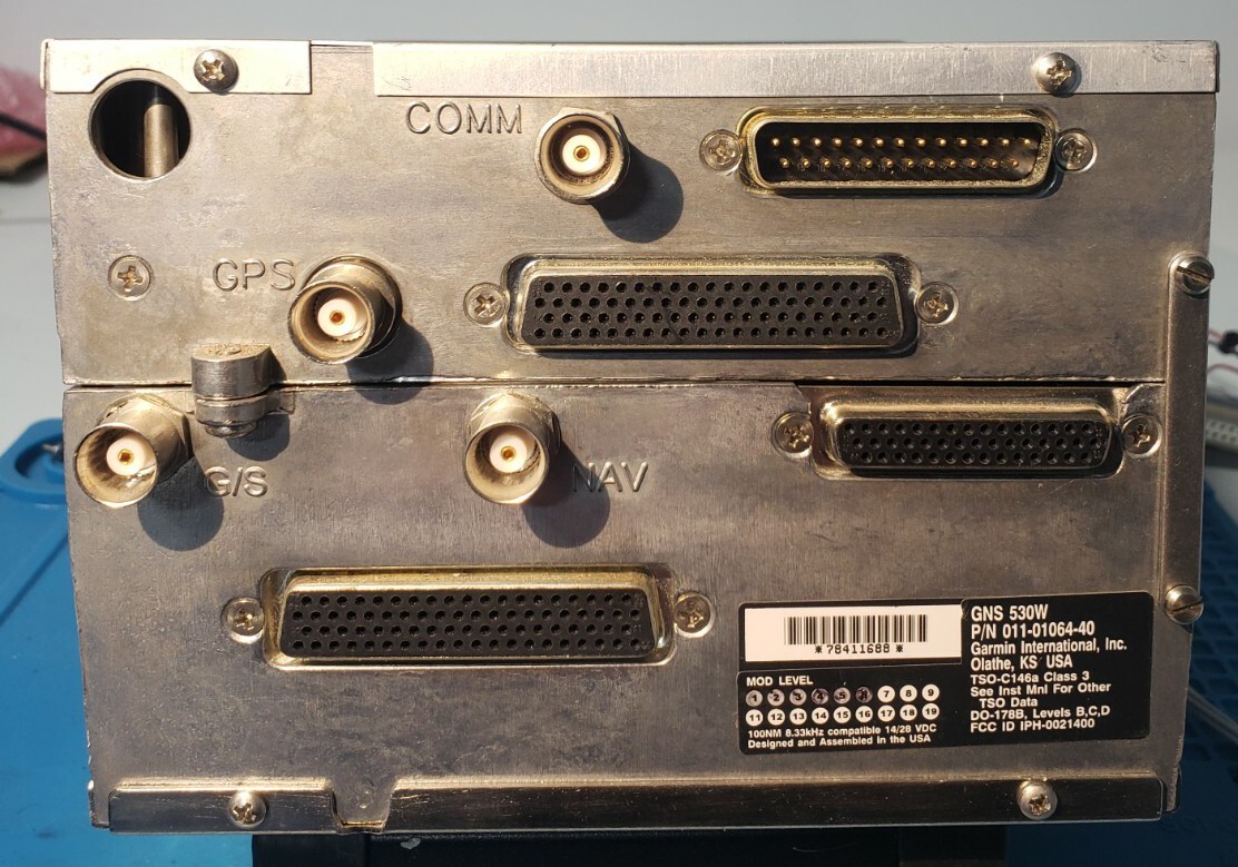 GARMIN GNS 530W WAAS 14/28V w/ Tray, Connectors, Data Cards