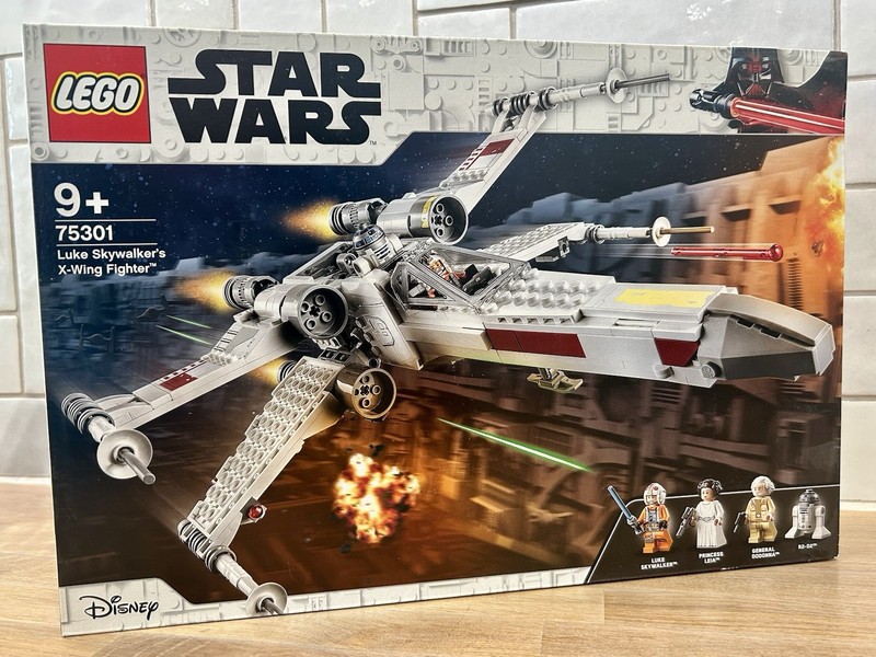 LEGO Star Wars: Luke Skywalker�S X-Wing Fighter (75301)