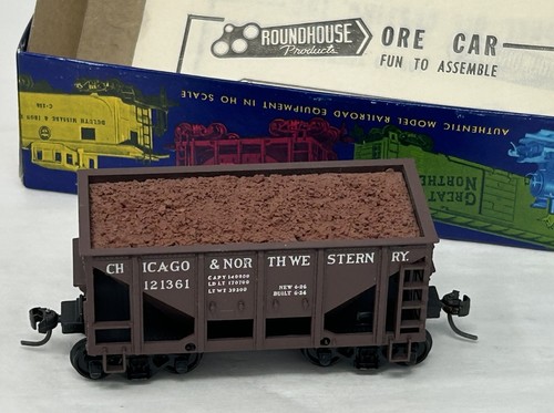 MDC Roundhouse #1412 Chciago & Northwestern Ore Car RTR ¡con acopladores de carga y Kadee! | Zustand: New
