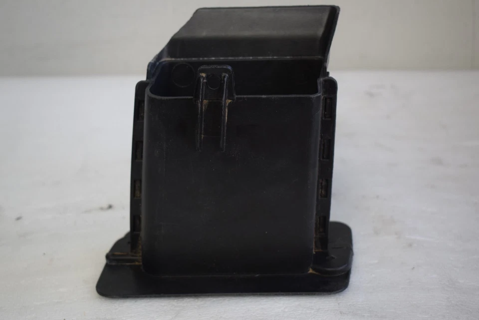 2010-2015 BMW 760I RADIATOR AIR DUCT FACTORY OEM - Image 4 of 4