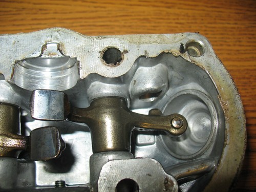 1993 XR200R CYLINDER HEAD + ROCKER BOX HONDA XR 200 R 12000-KT0-307 - Picture 8 of 19