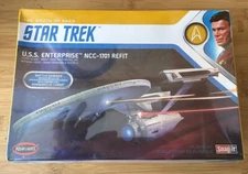 New Star Trek U.S.S. Enterprise NCC-1701 Refit Model Kit With Base Polar Lights