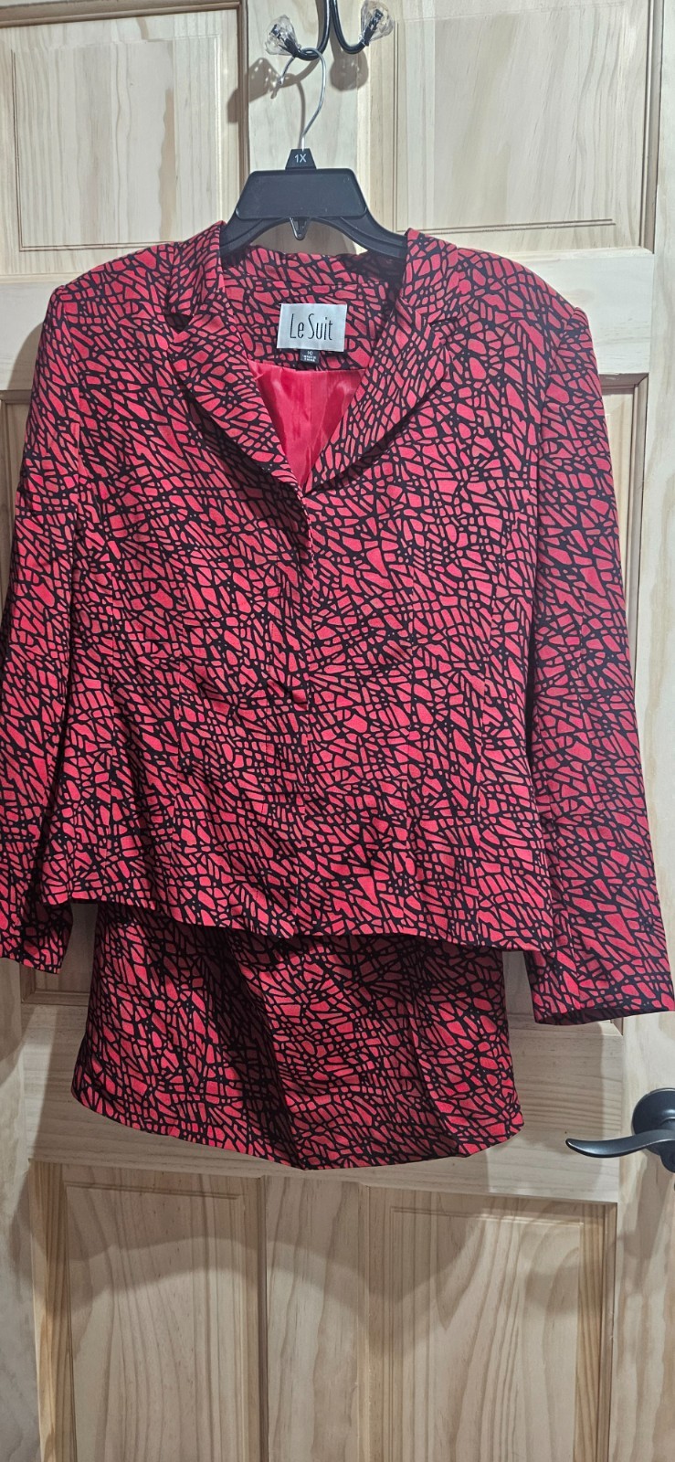 Ladies 2-piece Le Suit Size 10