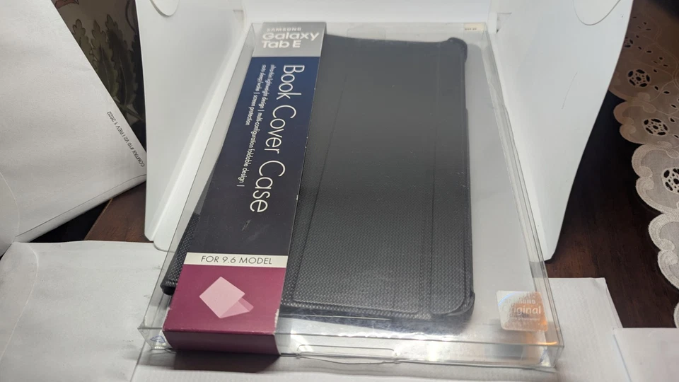 Capa fina para Samsung Galaxy Tab E 9.6 SM-T560/ T561/ T565/ T567V suporte - Imagem 2 de 4