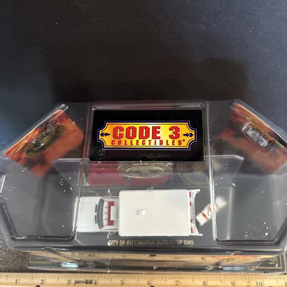 Code 3 Pittsburgh EMS Ford F-350 Ambulance Medic 1 #12104 - Image 4 of 4