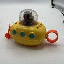 Skip Hop Zoo Bath Collection Pull Go Yellow Submarine Monkey Toy Made in China