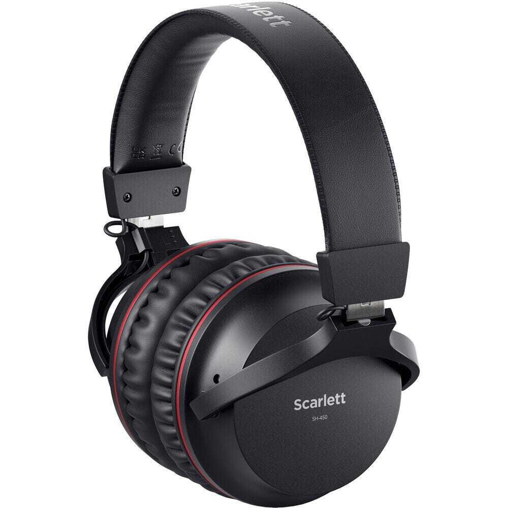 Focusrite Scarlett 2i2 Studio 4G Bundle: Boom Arm, XLR, Pop Filter
