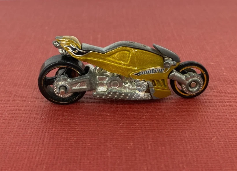 Hot Wheels 2008 ☆ First Editions ☆ Canyon Carver - Gold Motorbike | Bike Foto 3 de 4