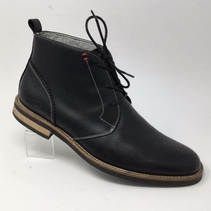 penguin monty chukka