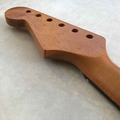 Kopen Roasted Maple / Rosewood Guitar Neck For Stratocaster Strat 22 Fret Nitro Satin