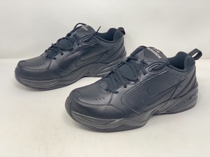 nike air monarch all black