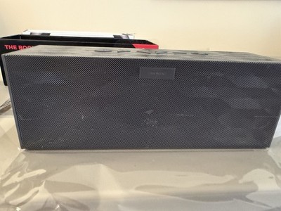 Jawbone BIG JAMBOX Bluetooth Wireless Speaker plays but needs new battery