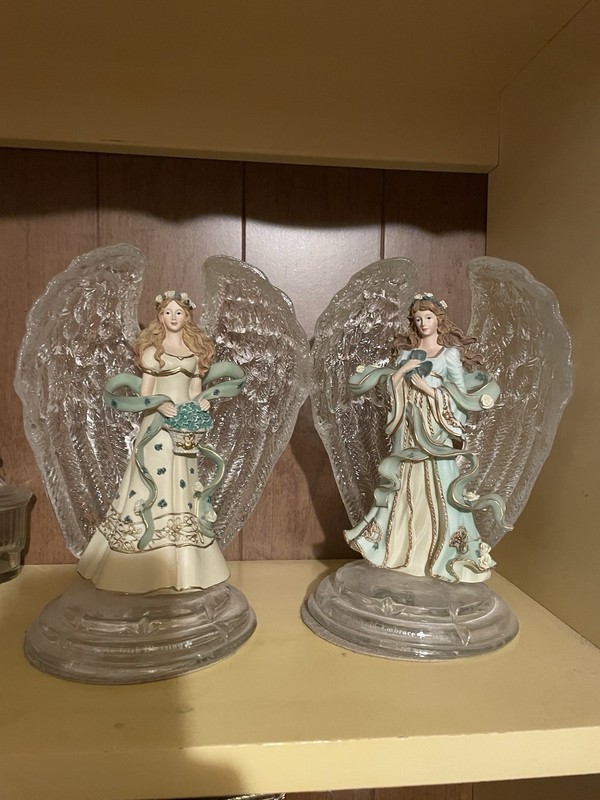 An Irish Blessing Angel Figurine Celtic Crystal Blessing And Emerald Embrace