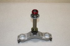 HONDA VTR 1000 SP2 OEM BOTTOM YOKE TRIPLE CLAMP AND OEM BOLTS RVT 1000R RC51