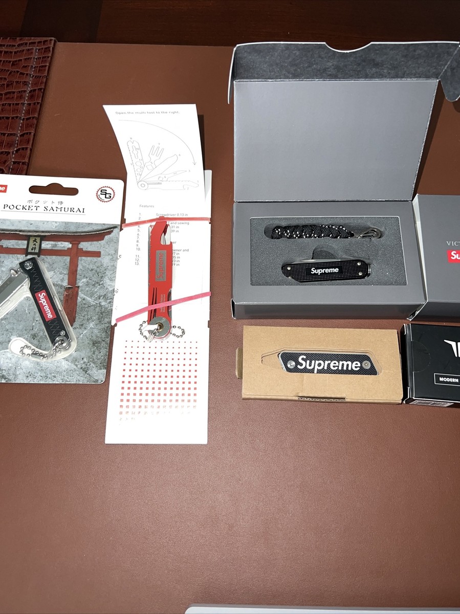 Supreme Pocket Samurai 新品未開封 s-l1200.jpg