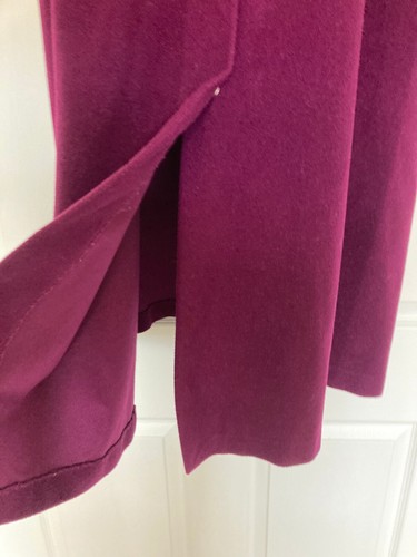 Vanity Fair Snap Front velour Fleece /Robe knee length Size M berry color - Picture 5 of 18