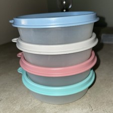 TUPPERWARE USA VINTAGE 1286 Little Wonders set of 4 containers with seals