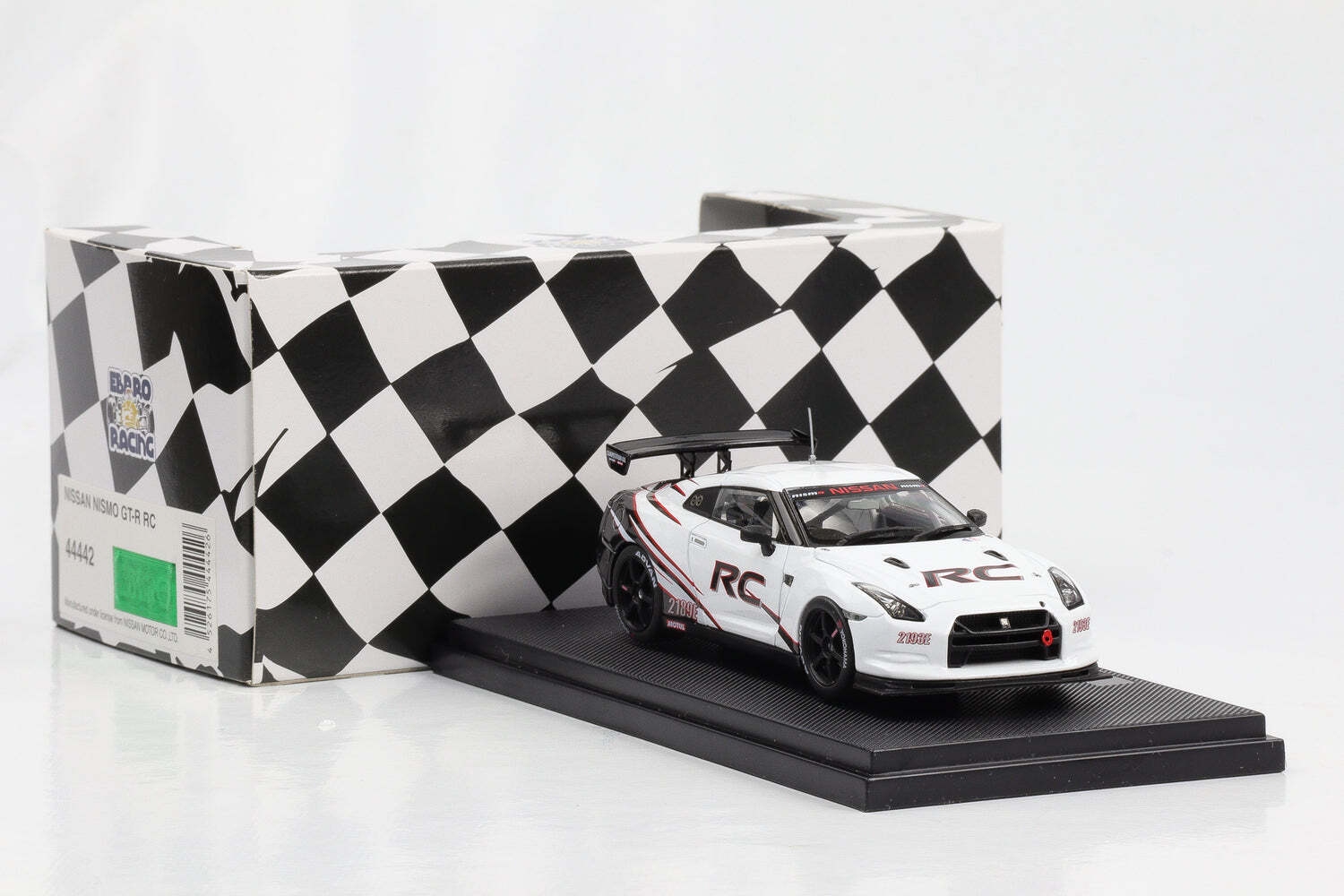 1:43 Ebbro Racing Nissan Nismo GT-R RC White Diecast