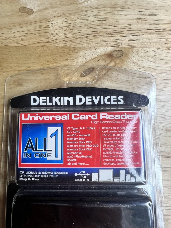 Delkin Devices 18-in-1 USB 2.0 Flash Memory Card Reader Free S/H - Image 2 of 4