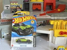 Hot Wheels Mazda MX-5 Miata HW Dream Garage