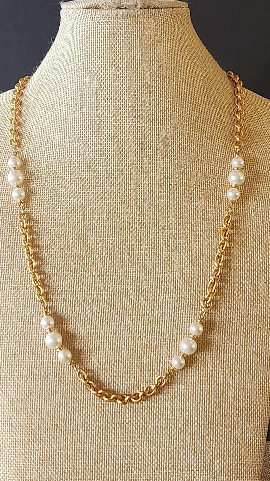 Vintage Napier Necklace Goldtone & Faux Pearls Beautiful 25