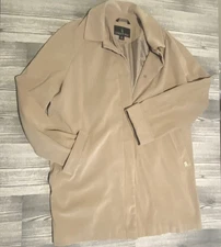 London Fog Men's XL Stretch Car Coat / Water Repellent Raincoat - Tan Khaki