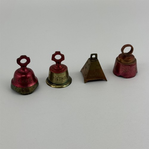 4 Brass Bells Of Wahab India Magenta And Gold Engraved With Phrases - Foto 2 di 5
