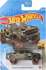 Hot Wheels '19 Chevy Silverado Trail Boss LT, Green camo 80/250 Baja...