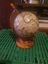 Nice Little DeskTop Globe With Wooden Stand 