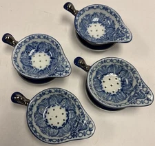 Set 4 Bombay and Company Tea Strainer And Holder Blue White and Silver Porcelain
