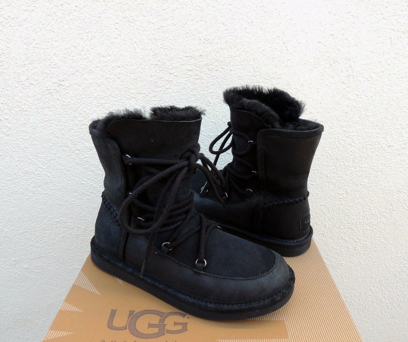 water resistant boots ladies