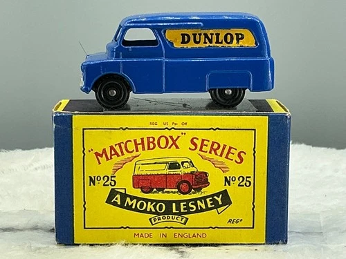 Matchbox Moko lesney#25A,Dunlop Van, extremely rare,Black wheels,n,Mint,ORIGINAL