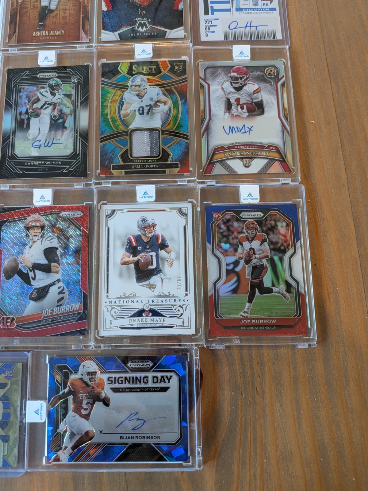 FOOTBALL CARD SALE! 30 Cards! Autos, Patches, SSPs, Numbered! view 2