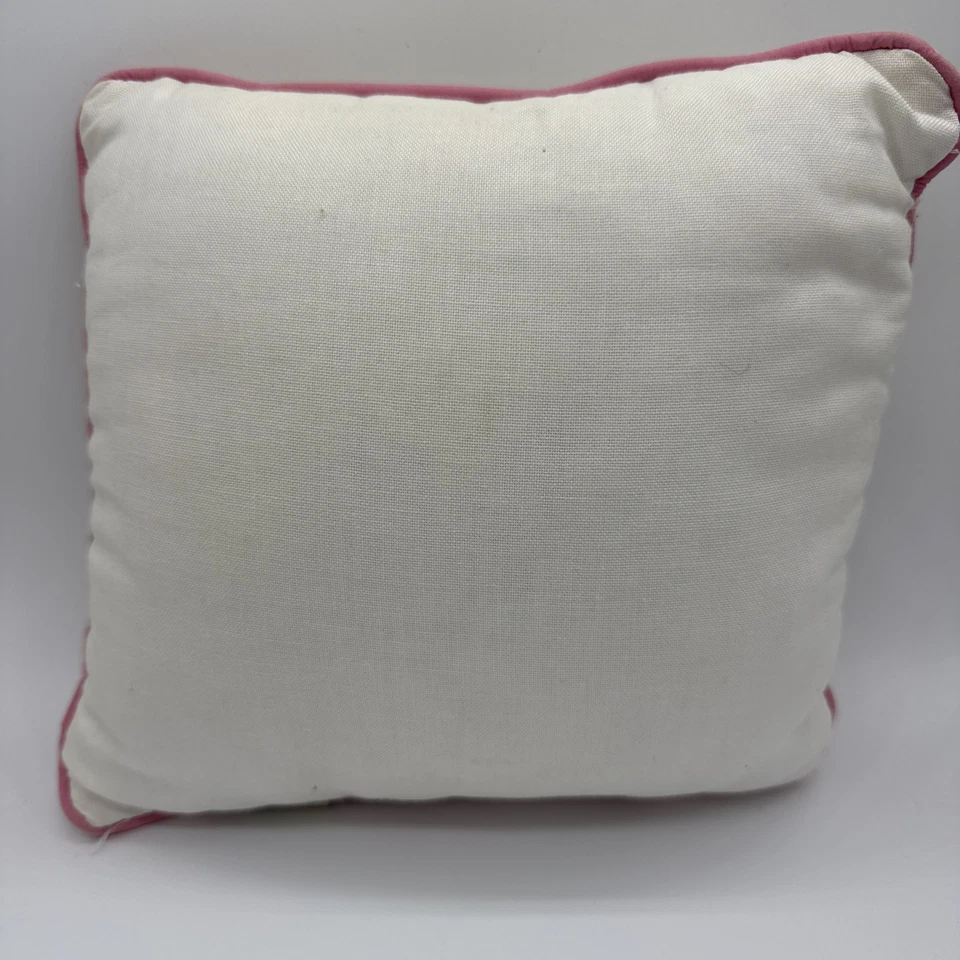 Almohada Pottery Barn Teen/Kids Needlepoint LOVE rosa y naranja 9x9 Foto 3 de 4